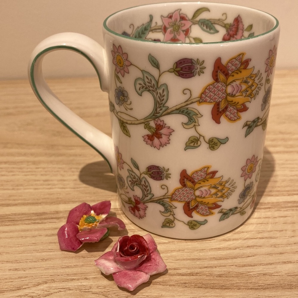 Minton Haddon Hall mug bone China made in England